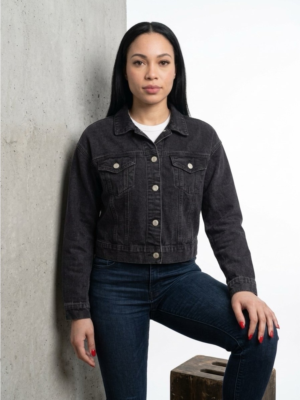 Refuge Denim Black Cropped Jean Jacket Size L Women's